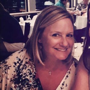 Meet your Posher, Lizzie